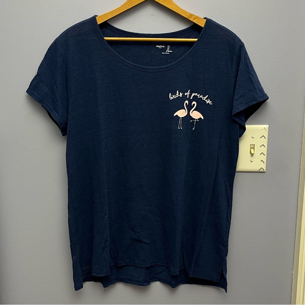🦋Gap graphic t-shirt🦋
